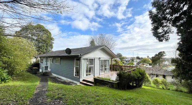 Three double bedrooms! Good Location! - Photo 1