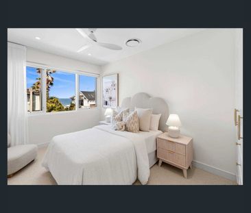 Brand new bespoke coastal residence of refined luxury - Photo 4