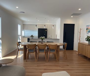 Luxury Coastal Living in Papamoa vs Executive Family Retreat - Photo 5