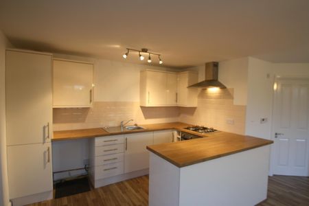 2 bedroom apartment to rent - Photo 5