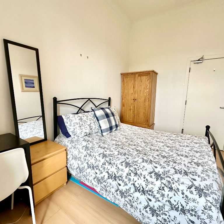 Baliol Street , Woodlands, Glasgow, G3 6UU - Photo 1