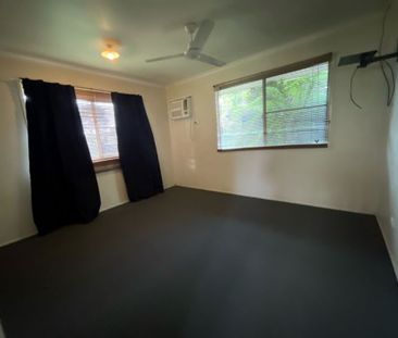 3 Bedrooms Big Outdoor Area - Photo 3