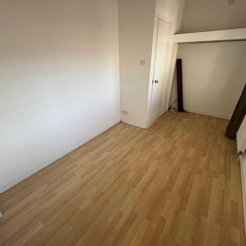 Orchard Place, Cardiff - Photo 1