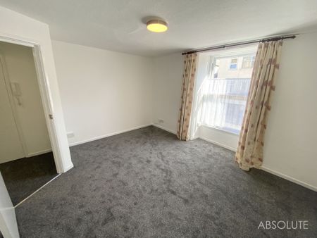 1 bed flat to rent in Bank Lane, Brixham, TQ5 - Photo 2