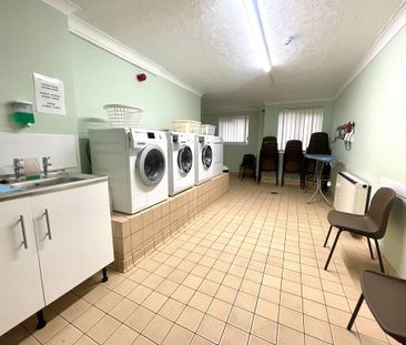 1 bedroom flat to rent - Photo 6