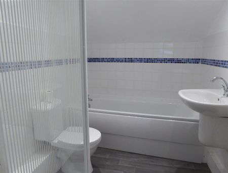 2 bedroom apartment to rent - Photo 5