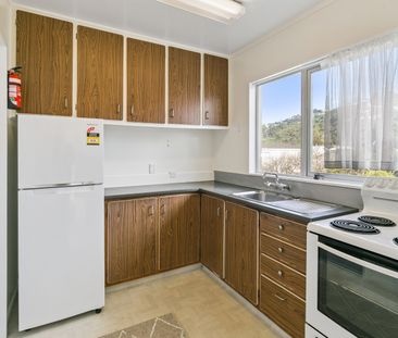 154 Onepu Road, Lyall Bay - Photo 5