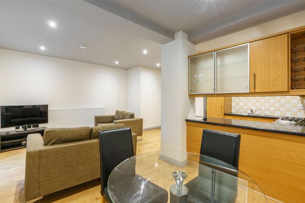 3 bed flat to rent in Osborne Terrace, Newcastle Upon Tyne, NE2 - Photo 1