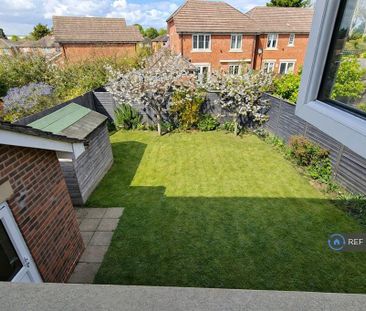 4 bedroom detached house to rent - Photo 2