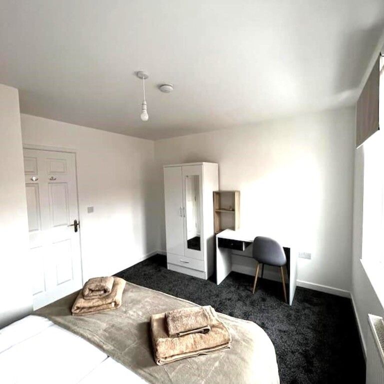 4 Bed Student Accommodation - Photo 1