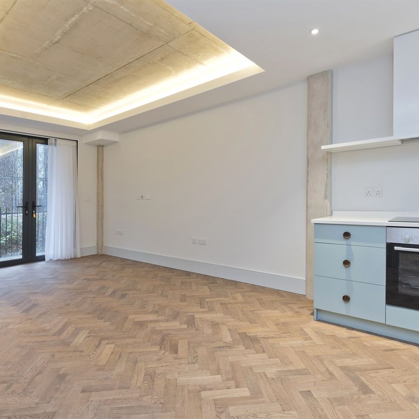 Latimer Road, W10 - Photo 1