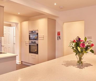 1 bedroom house of multiple occupation to rent - Photo 6