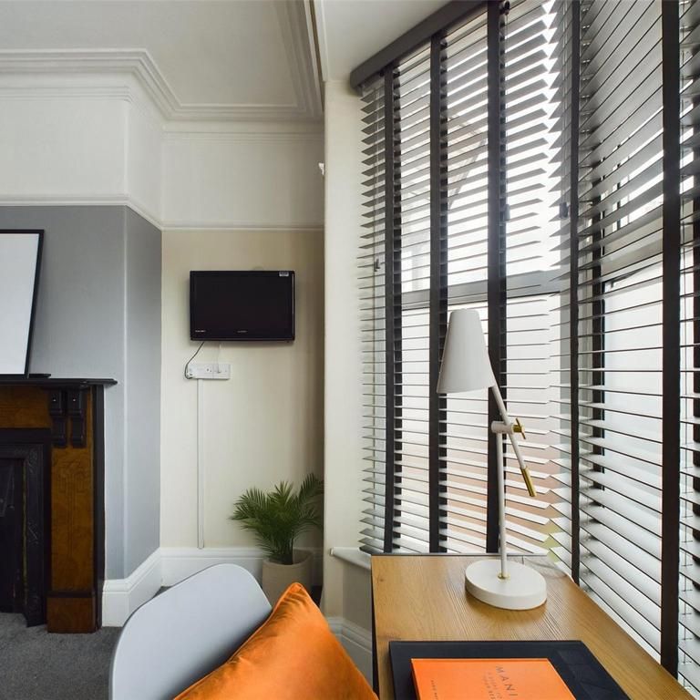 1 bedroom in a house share to rent - Photo 1