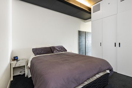 ONE BEDROOM APARTMENT WITH STUNNING VIEWS - Photo 4