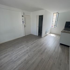 Location Appartement 1 pièce 20m² - Photo 2