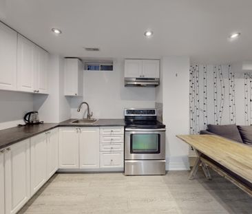 For Lease - 98 Lowther Avenue, Richmond Hill, Ontario - Photo 1