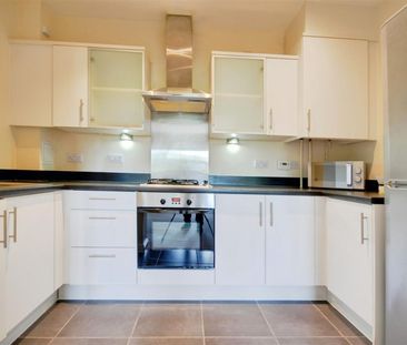Raven Close, Watford - Photo 3