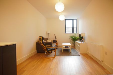 1 bedroom apartment to rent - Photo 2