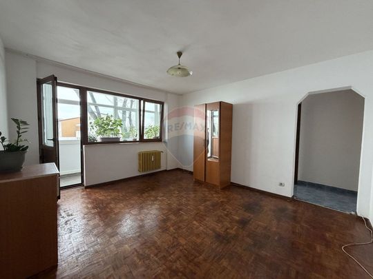 Apartament cu 3 camere de închiriat în zona Giulesti - Fotografie 1