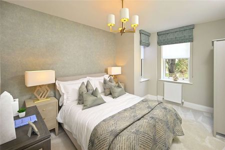 A stylish apartment presented to a very high specification throughout. - Photo 3