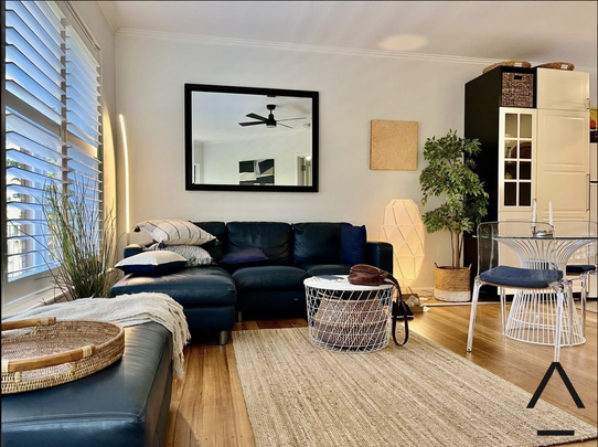 Your Luxury Retreat Awaits! - Photo 1
