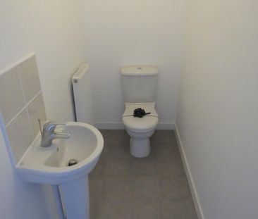 St Johns Close - Photo 5