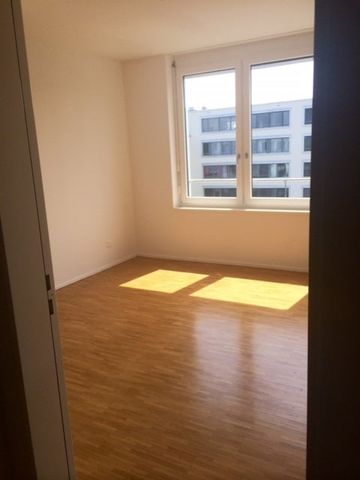 4.5 Zimmer, 111 m², 4. Stock - Photo 5