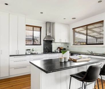 161 View Street, Glenroy VIC 3046 - Photo 6