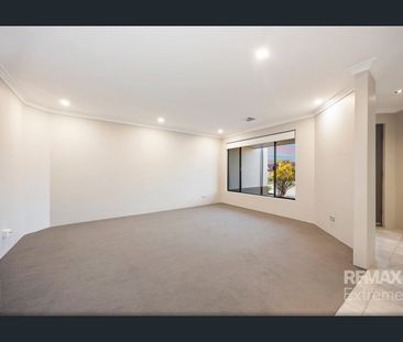 Spacious Family Home in Prime Butler Location! - Photo 4