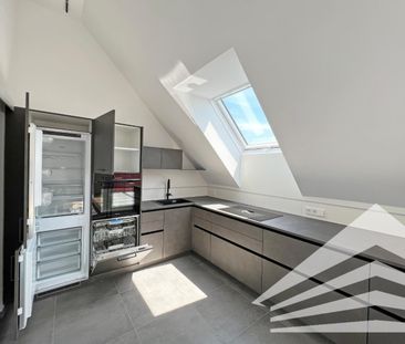Spektakuläre DG-Wohnung: Klimatisiert, 2 Bäder, 5 Zimmer mit 19 m² ... - Photo 6