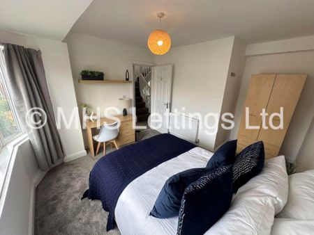 6 Bedroom Mid Terraced House for rent in Ash Gardens - Photo 3