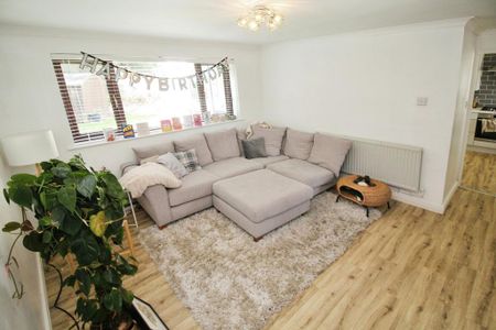 2 bedroom terraced house to rent - Photo 5