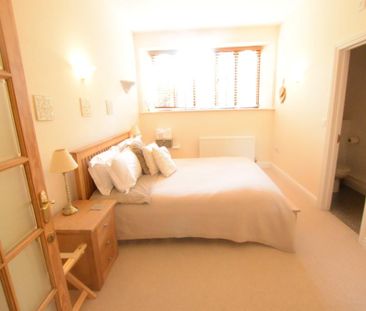 3 bedroom apartment to rent - Photo 6