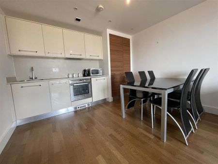2 bedroom apartment to rent - Photo 2