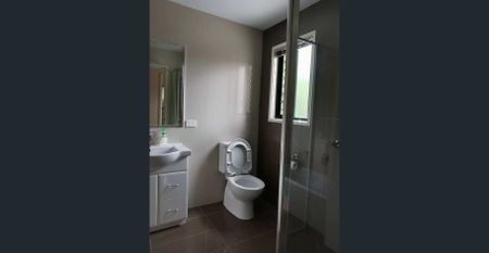 Stylish, Modern Townhouse in an Unbeatable Location and Closed everywhere - Photo 3