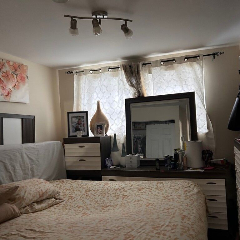 3 1/2 Demi Sous-sol - Photo 1