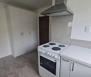 Character Home in Riccarton - Photo 3