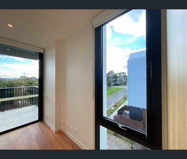 104/5 Bills Street, Hawthorn, Vic 3122 - Photo 3