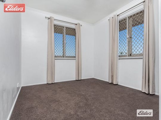 Modern and Spacious Marvel - Photo 1