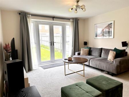 2 bedroom semi-detached house to rent - Photo 2