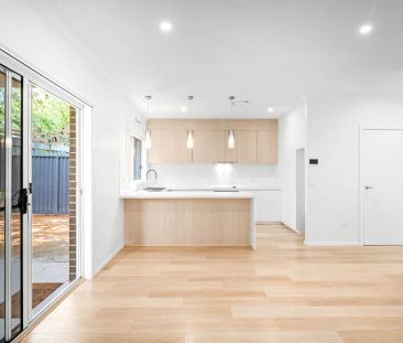 Modern Four-Bedroom Family Home - Photo 2