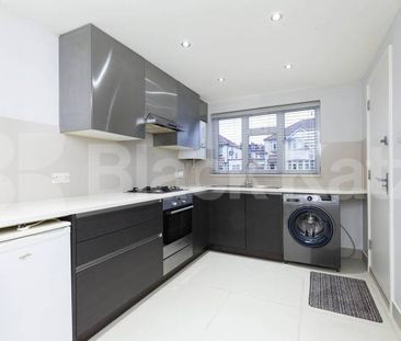 Burnley Road, London, NW10 - Photo 5