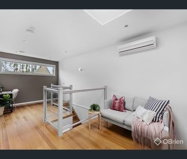 195 Stockmans Way, Kensington, Vic 3031 - Photo 3