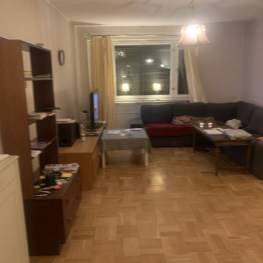 Lingvägen, Enskede - Photo 1