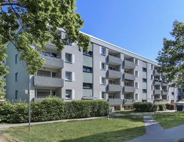 Demnächst frei! Attraktive 3-Zimmer-Wohnung in Dortmund Scharnhorst mit Balkon - Photo 1