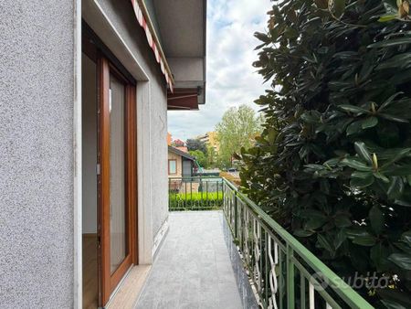 Appartamento di 100 m² con 3 locali a Cernusco sul - Foto 2