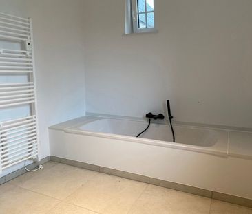 NIEUWBOUW prachtig afgewerkte 3-gevelwoning met grote tuin, ideaal ... - Foto 4