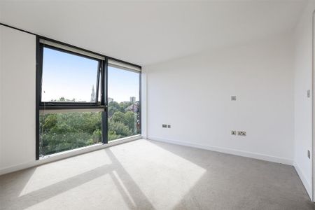 2 bedroom penthouse to rent - Photo 4