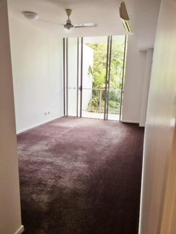 80/28 Landsborough Street, North Ward - Photo 3