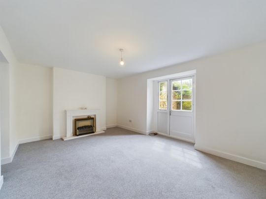Lansdown Crescent, Cheltenham, GL50 - Photo 1